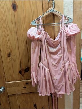 Sugar Thrillz Pink Floral Puff-Sleeve Mini Dress